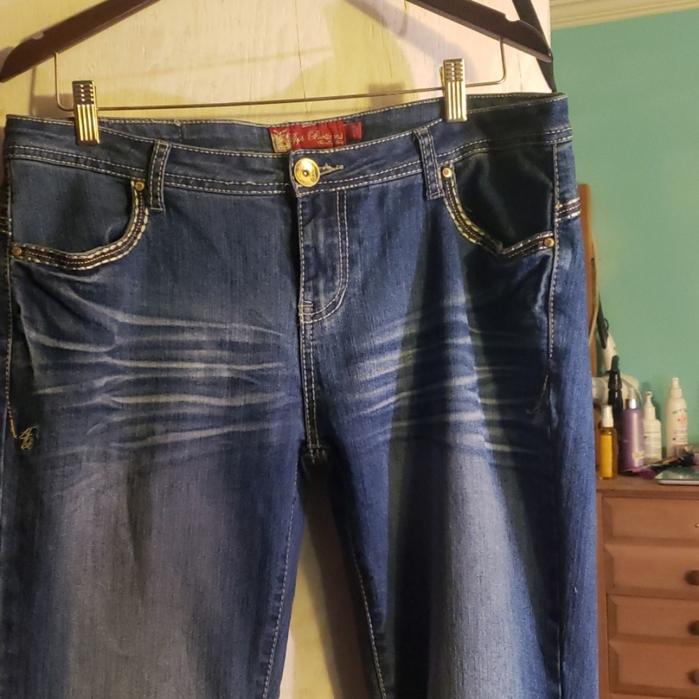 Apple Bottom Jeans